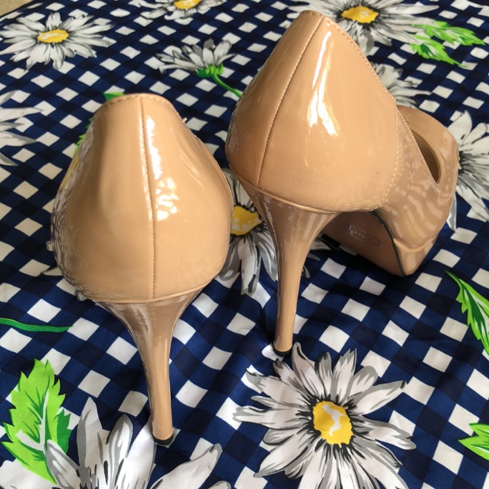 Very Elegant…dare to impress Baby Phat stilleto with front silver trims - Picture 5 of 8